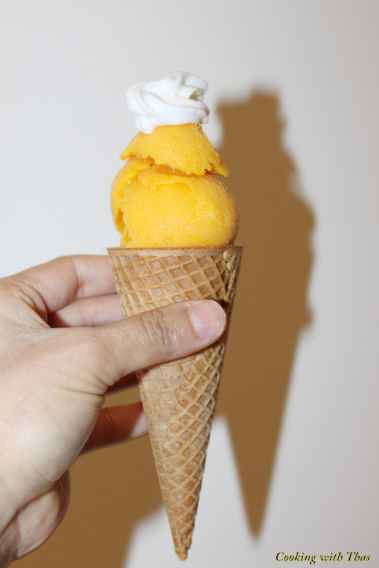 Homemade Mango Ice Cream Recipe (No Ice Cream Maker!)