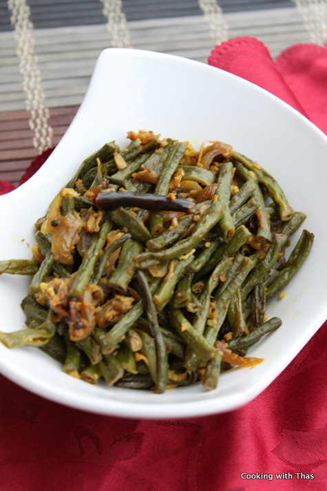 Long Beans Stir Fry or Payar Mezhukkupuratti – Cooking with Thas ...