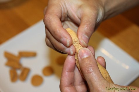 Making chukkappams img_2869