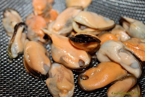 Cleaned mussels