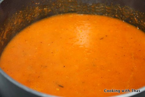 Roasted tomato-carrot soup