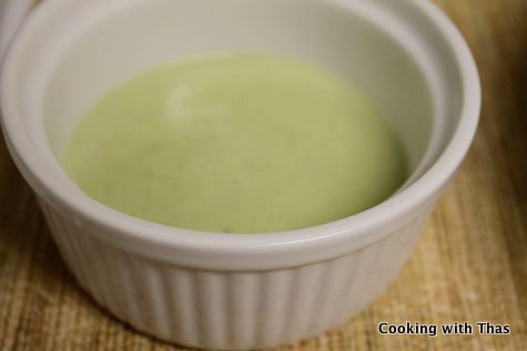 Avocado-Pistachios pudding