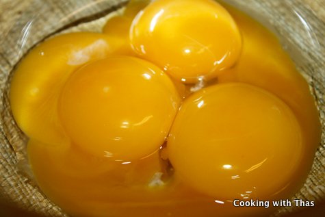 4 egg yolks