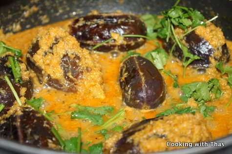 cooking-stuffed eggplant