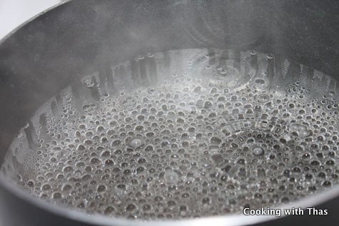 making poached-eggs
