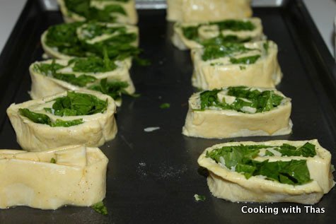 spinch rolls to bake