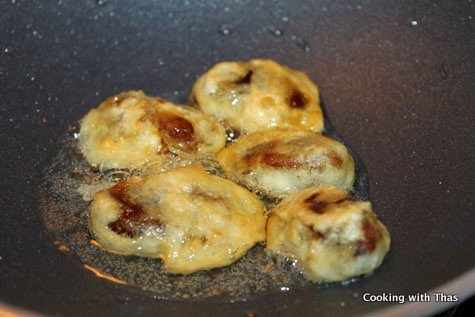 making dates tempura