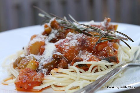 spaghetti in veggie-sauce