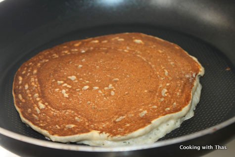 banana pancake making