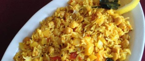 Chicken in Chick Peas Gravy – Chicken in Garbanzo Beans Gravy