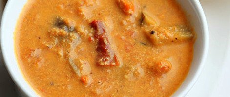 Easy Chicken Curry with Fried Onion