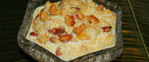 Salmon and Peas in Yogurt Gravy