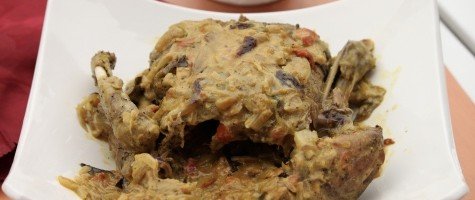 Ulli Theeyal- Small Onions cooked in Roasted Coconut Gravy