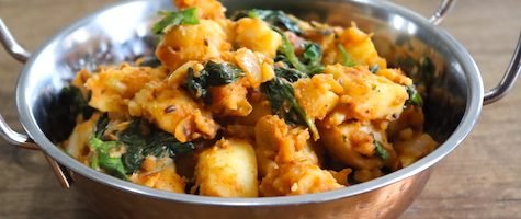 Masala Dosa With Potato Filling, Sambar, Tomato Chutney, Mint Coconut Chammanthi, Coffee- South Indian Breakfast Recipe